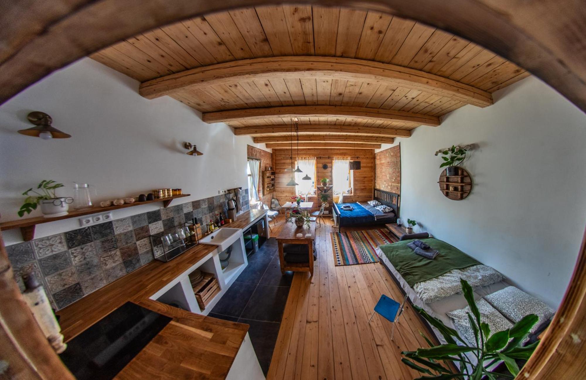 Minifaktura Loft Apartman & Reggelizo Es Etelbar Szokolya Esterno foto