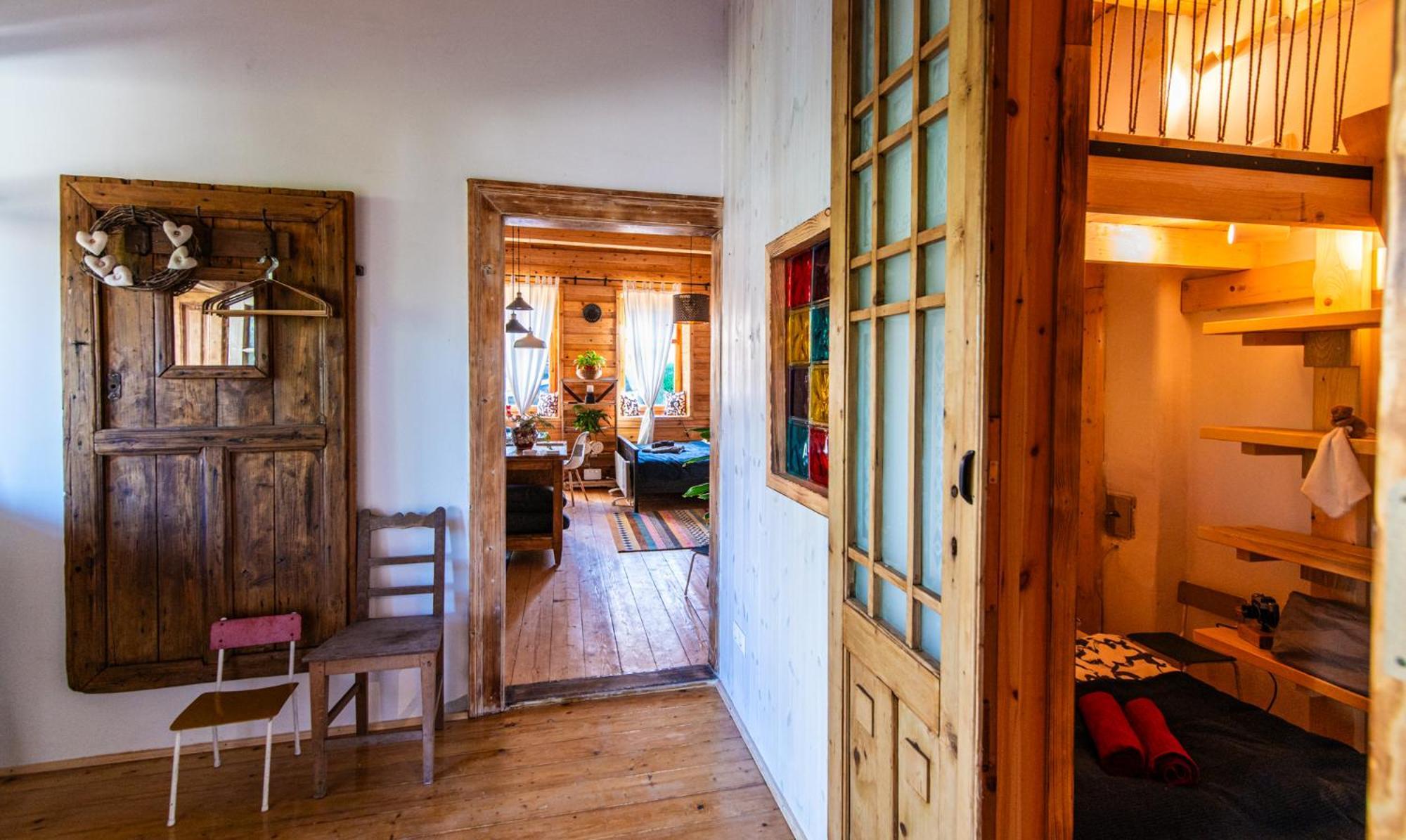 Minifaktura Loft Apartman & Reggelizo Es Etelbar Szokolya Esterno foto
