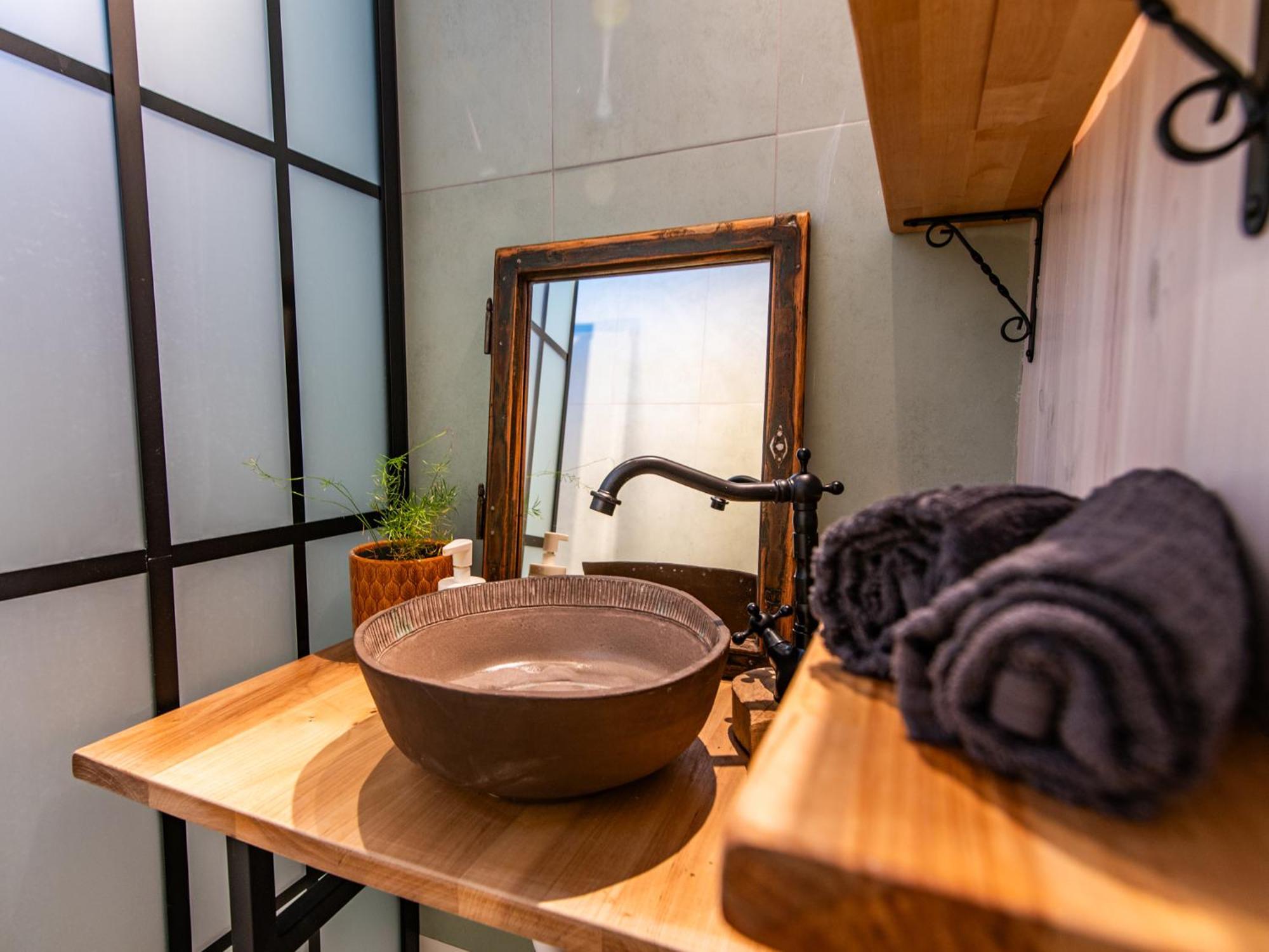 Minifaktura Loft Apartman & Reggelizo Es Etelbar Szokolya Esterno foto